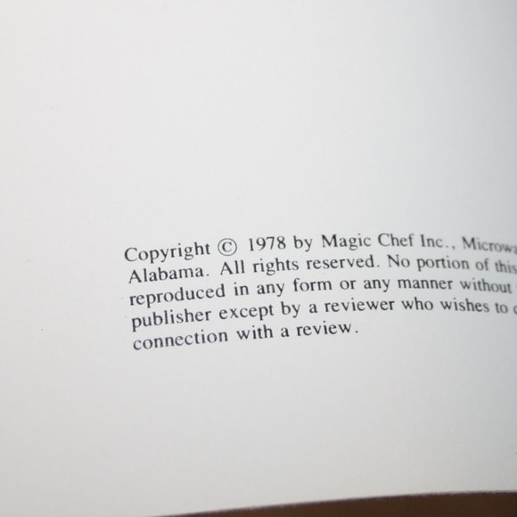 Vintage 1974 The New Magic of Microwave cookbook Magic Chef (Bf) - Picture 4 of 5